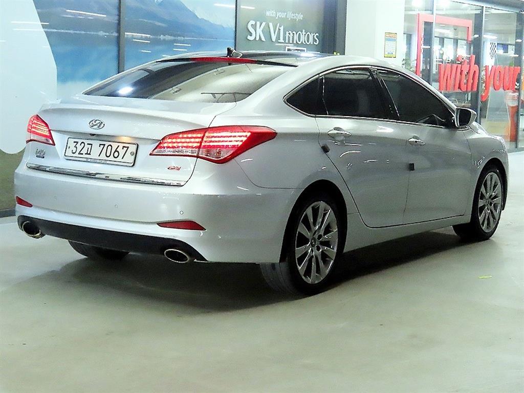 HYUNDAI i40 - Vista 4
