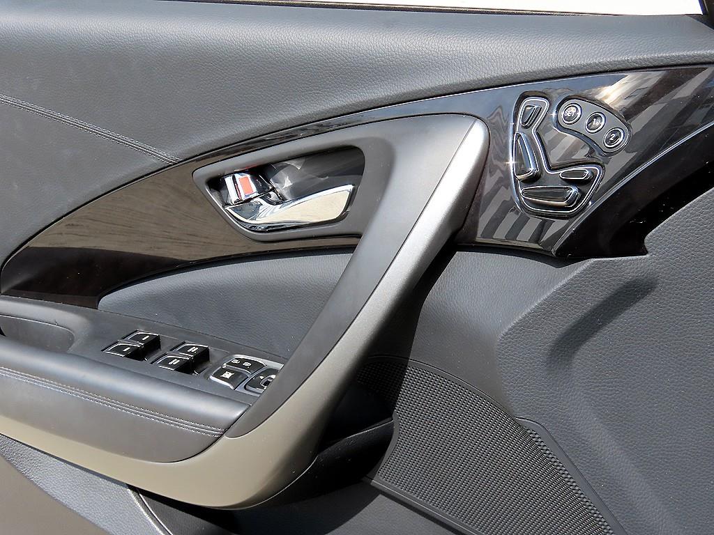 HYUNDAI Grandeur - Vista 11