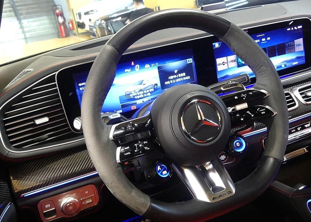 Mercedes Benz GLE Class - Vista 11