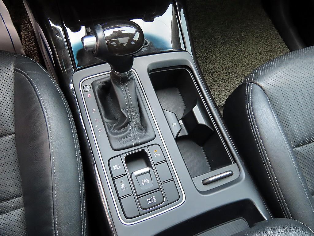 KIA Sorento - Vista 10