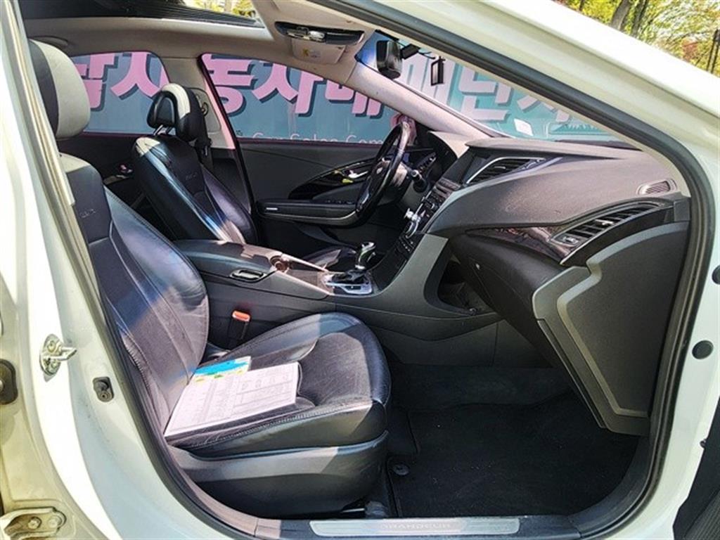 HYUNDAI Grandeur 2015 Blanco - Importación desde Corea - HF Imports Iquique - Foto 14