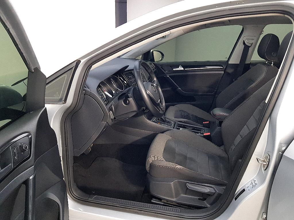 Volkswagen Golf - Vista 8