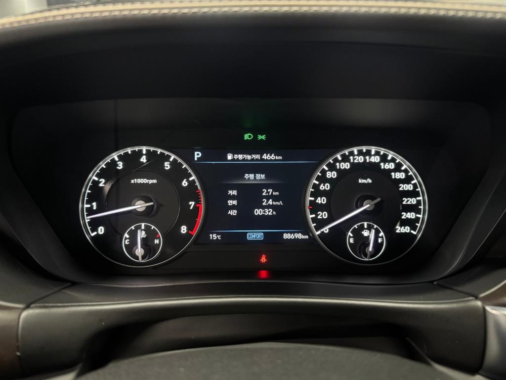 Genesis G90 - Vista 5