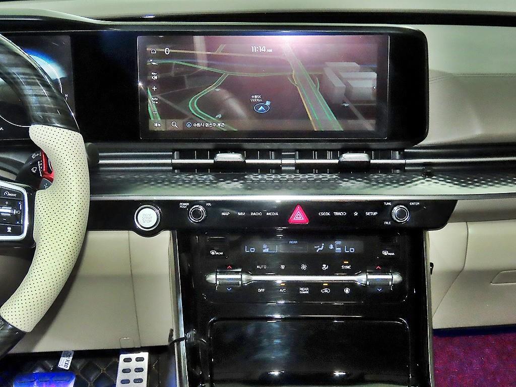 KIA Carnival - Vista 11