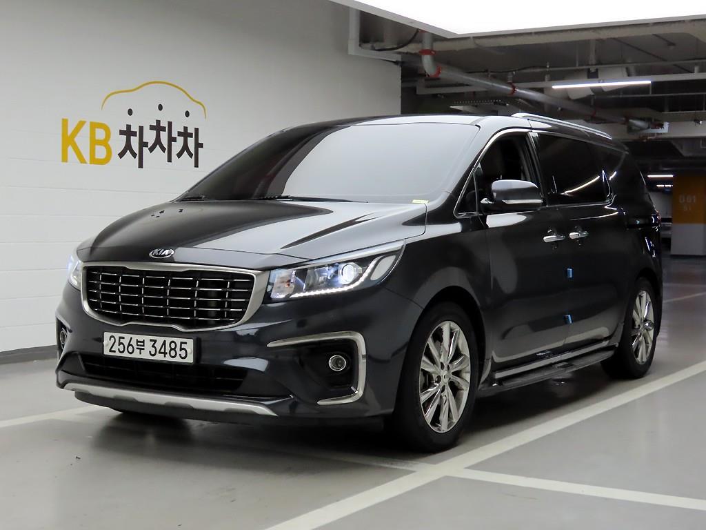 KIA Carnival - Vista 3