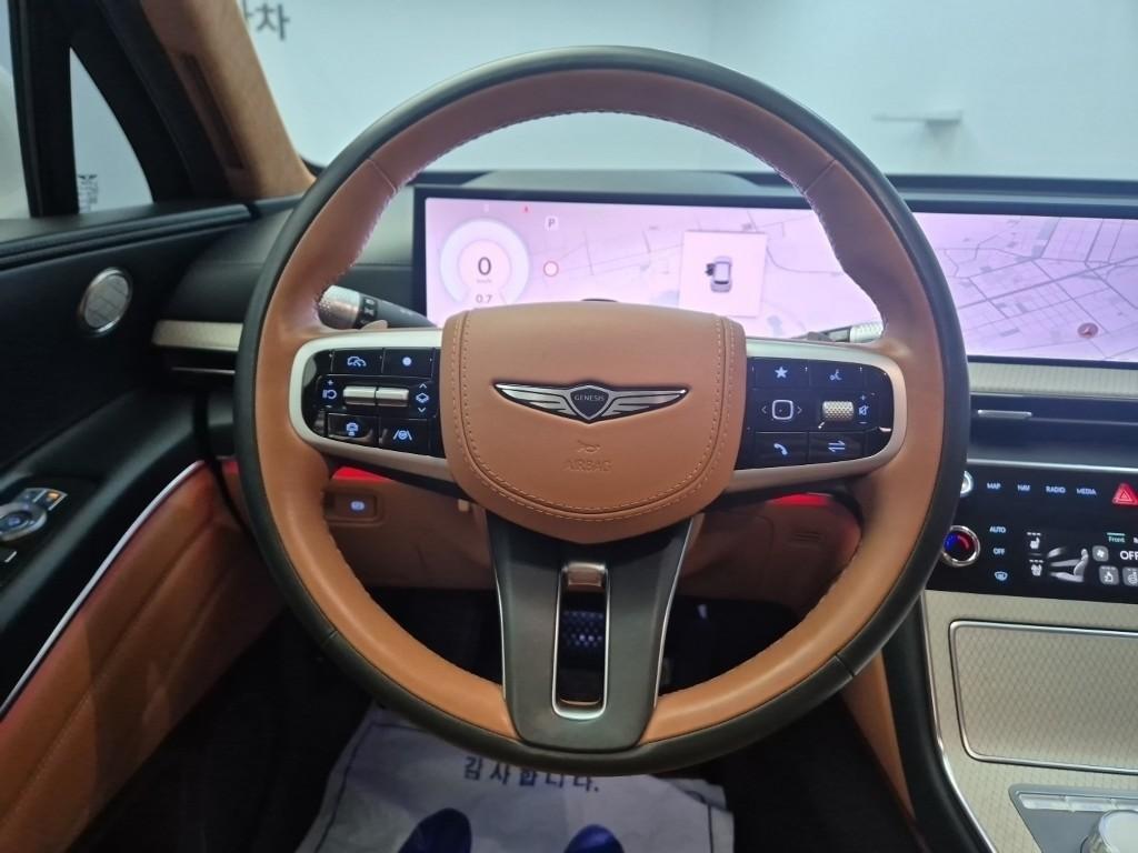 Genesis GV80 - Vista 8