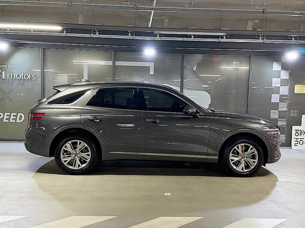 Genesis GV70 - Vista 3