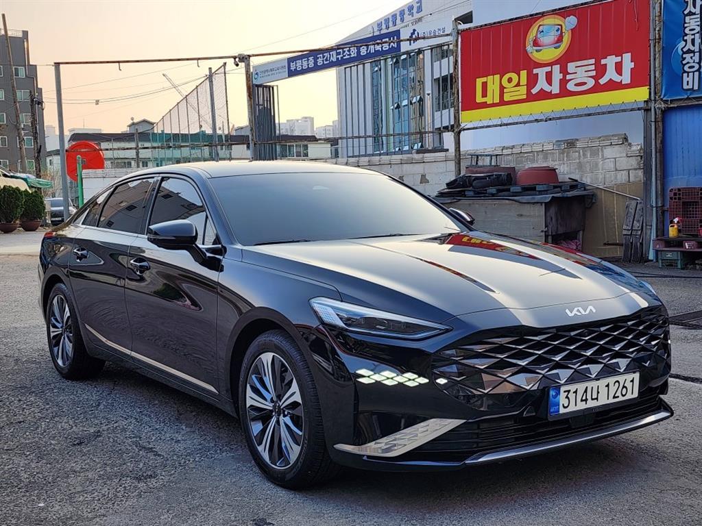 KIA K8 - Vista 2