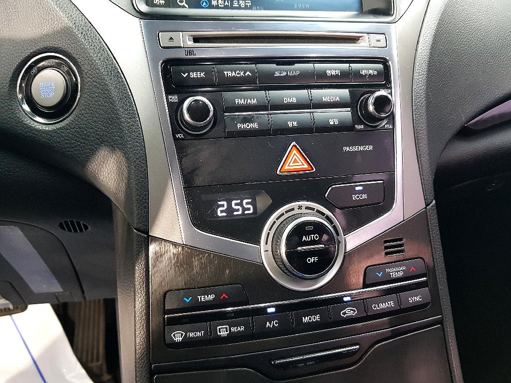 HYUNDAI Grandeur - Vista 11