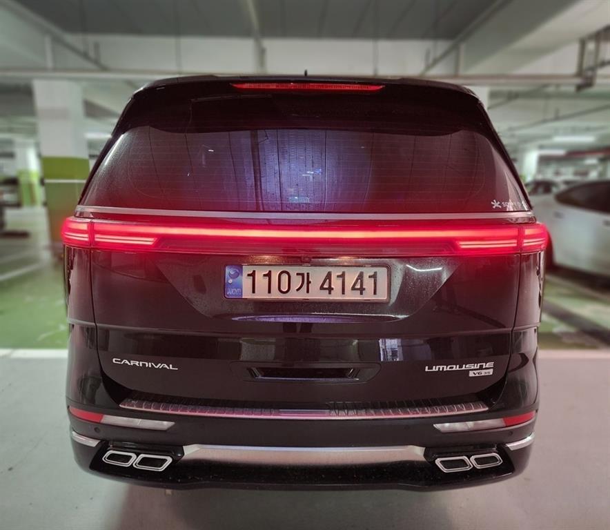 KIA Carnival - Vista 2