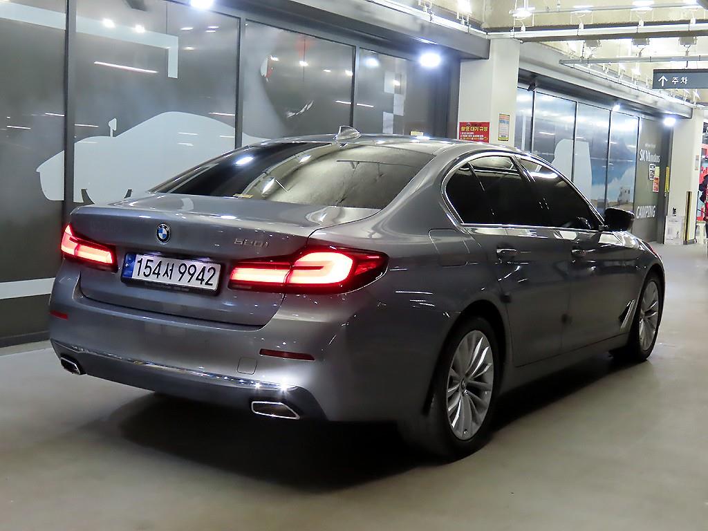 BMW 5 Series - Vista 4