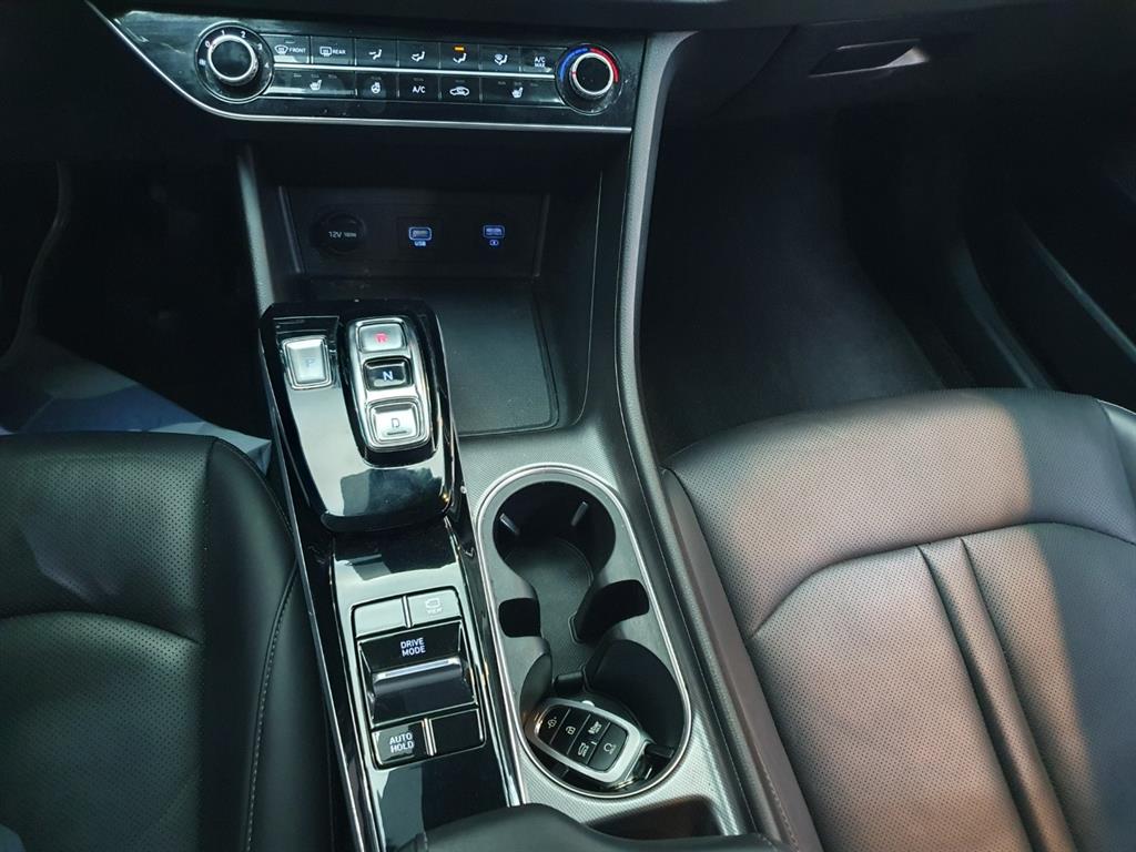 HYUNDAI Sonata - Vista 11