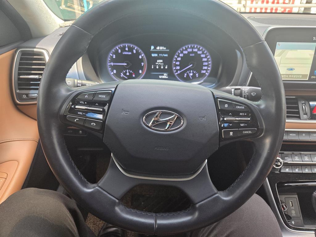 HYUNDAI Grandeur - Vista 7