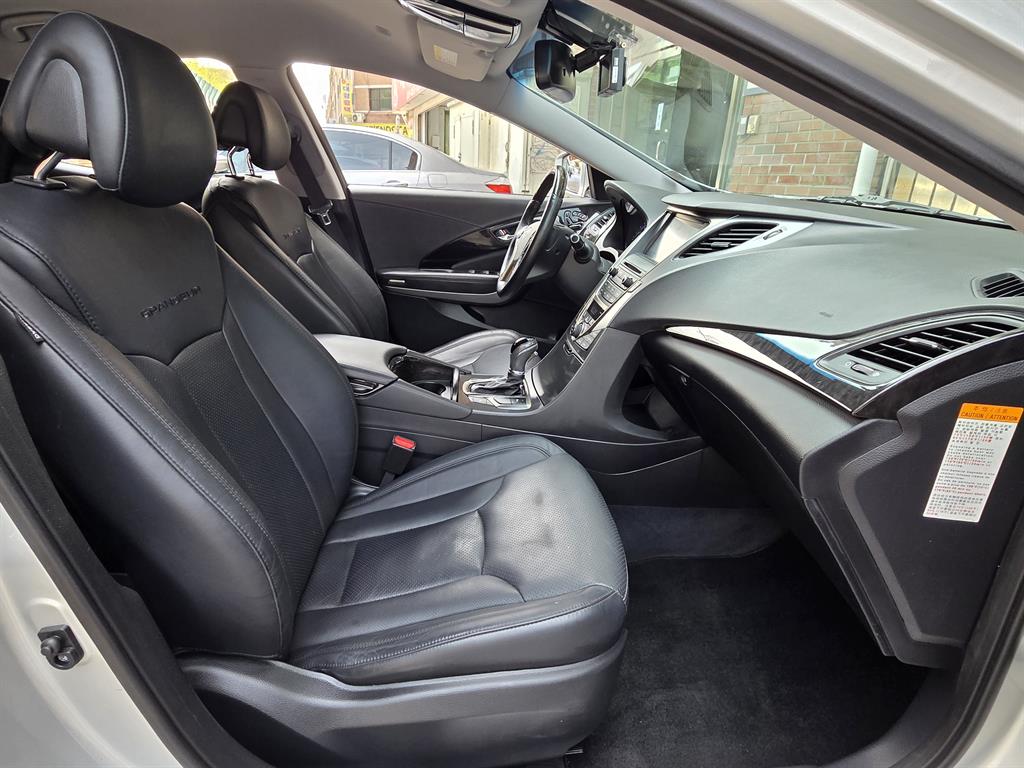 HYUNDAI Grandeur - Vista 10