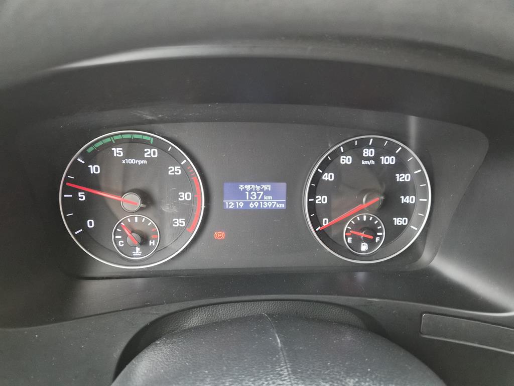 medium and large cargo truck 2017 Blanco - Importación desde Corea - HF Imports Iquique - Foto 16