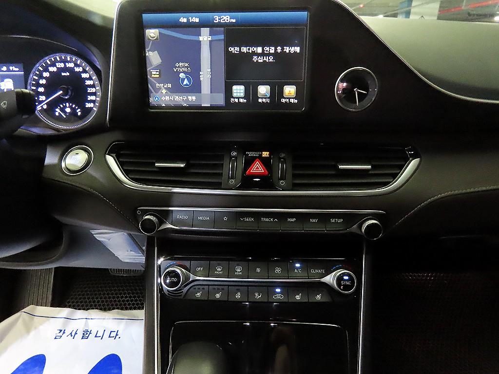 HYUNDAI Grandeur - Vista 11