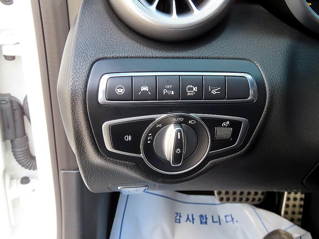 Mercedes Benz C Class - Vista 12