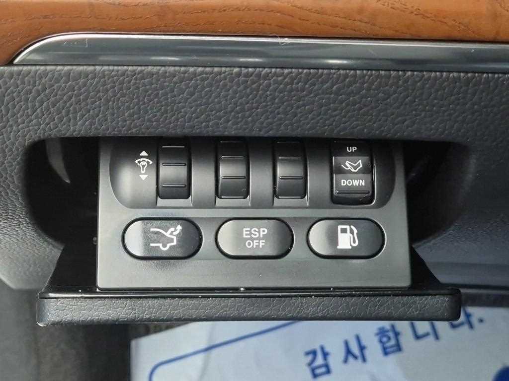 Ssangyong Chairman 2014 Plateado - Importación desde Corea - HF Imports Iquique - Foto 16