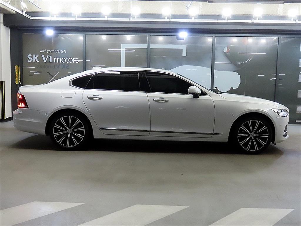Volvo S90 - Vista 3
