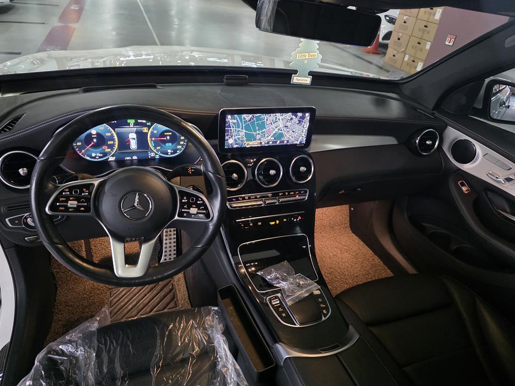 Mercedes Benz GLC Class - Vista 11