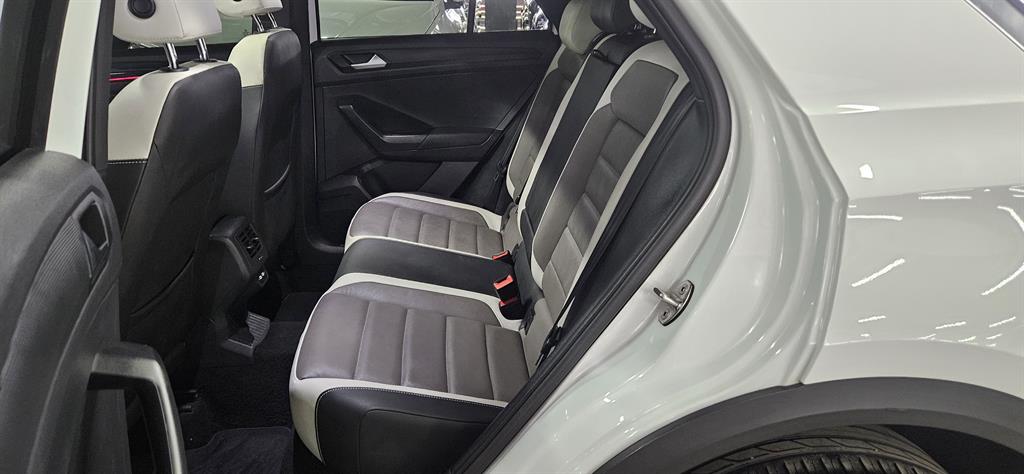 Volkswagen T-Roc - Vista 10