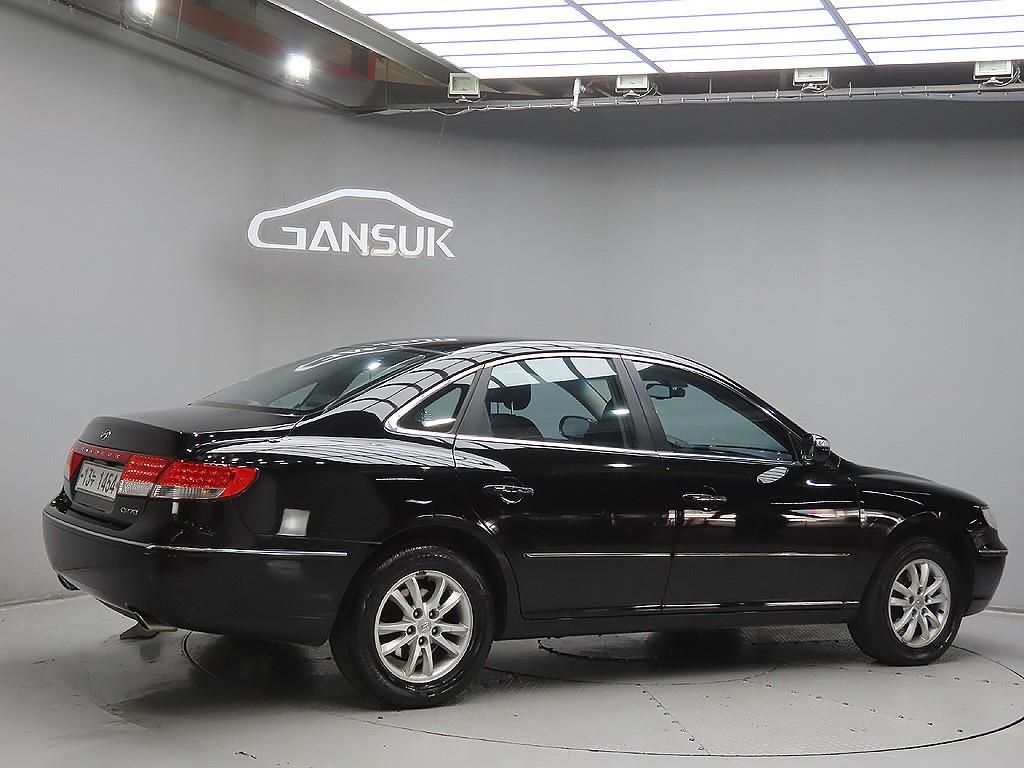 HYUNDAI Grandeur - Vista 7