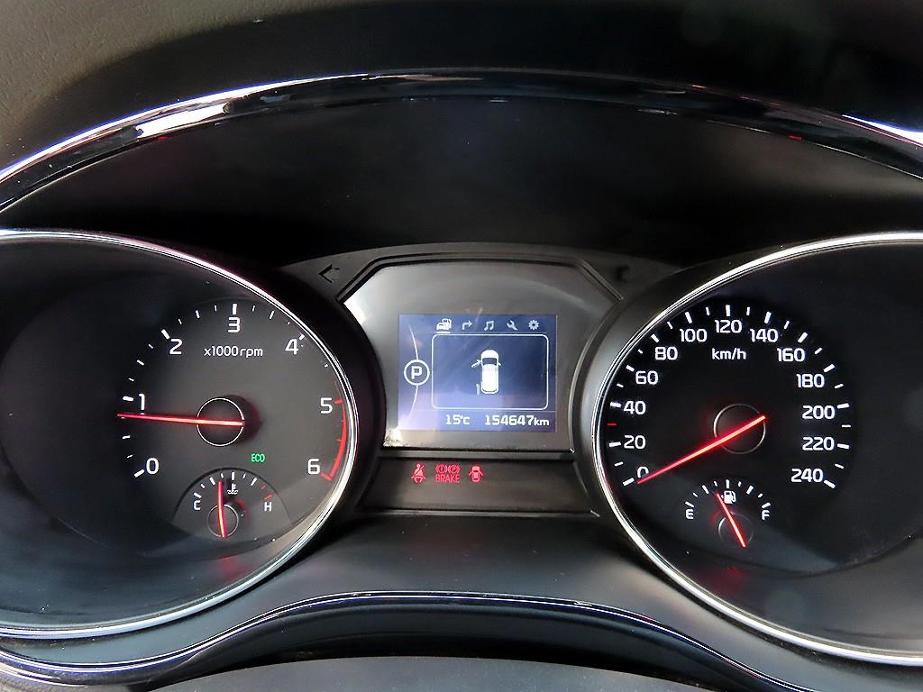 KIA Carnival - Vista 10