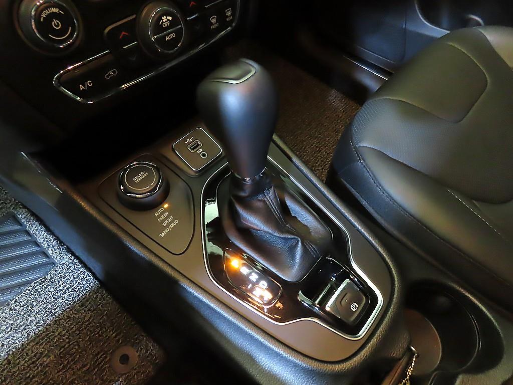 Jeep Cherokee - Vista 12