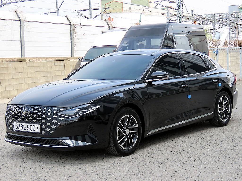 HYUNDAI Grandeur - Vista 2