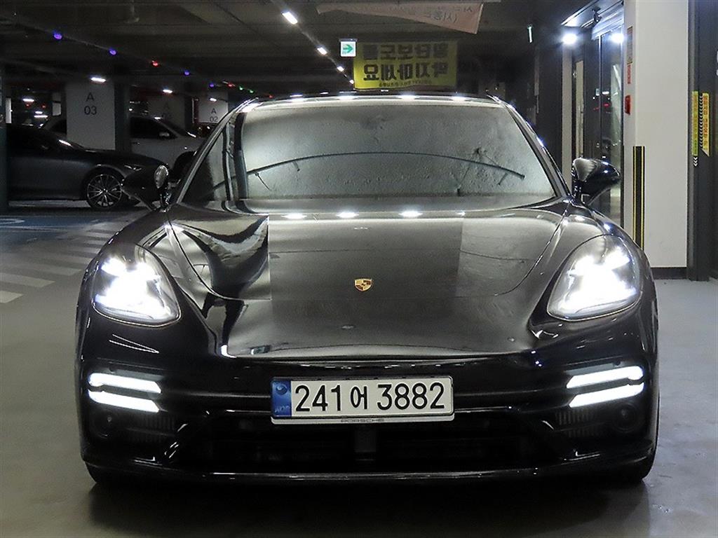 Porsche Panamera - Vista 2