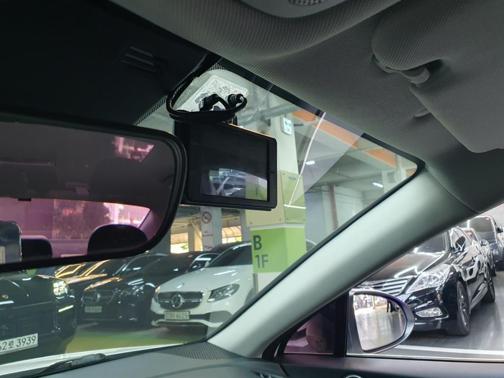 HYUNDAI Sonata - Vista 10