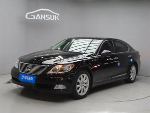Lexus LS - Vista 4