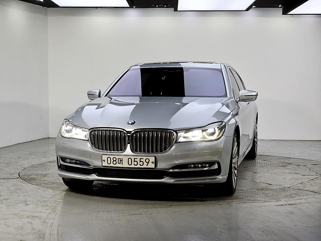 BMW 7 Series - Vista 2
