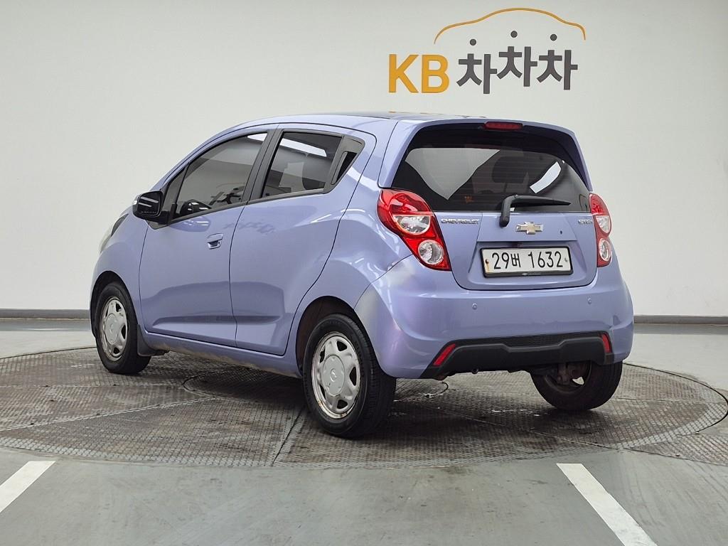 Chevrolet Spark - Vista 3