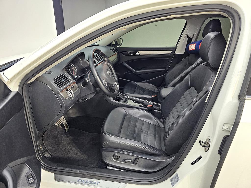 Volkswagen Passat - Vista 8