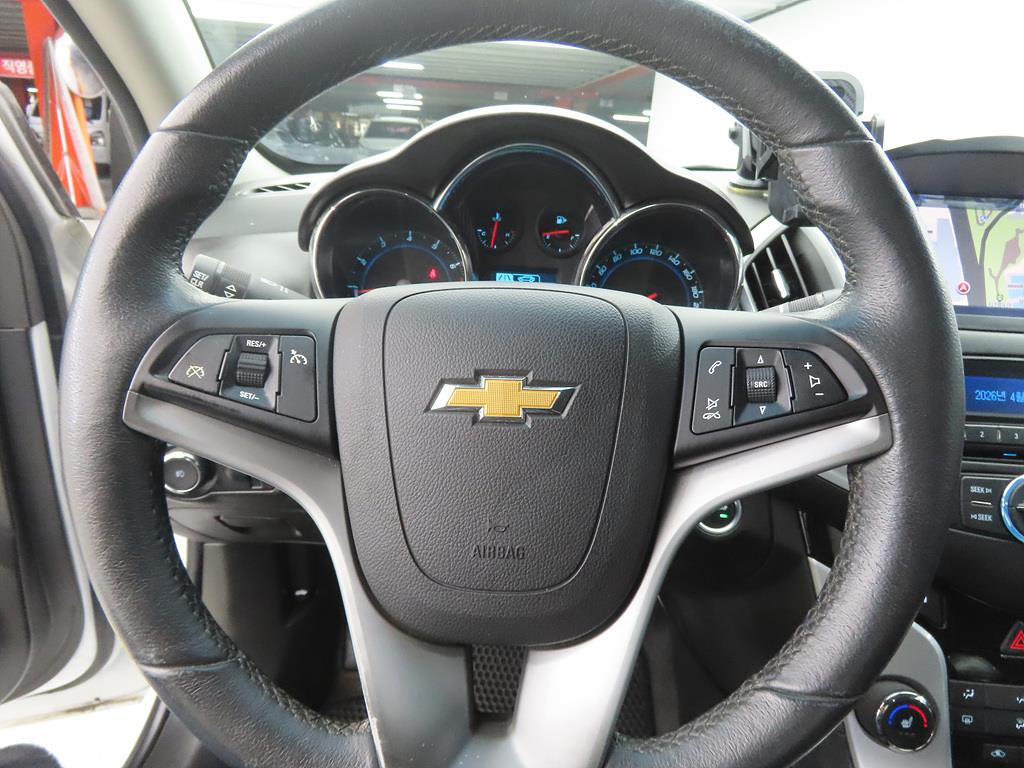Chevrolet Cruise - Vista 8