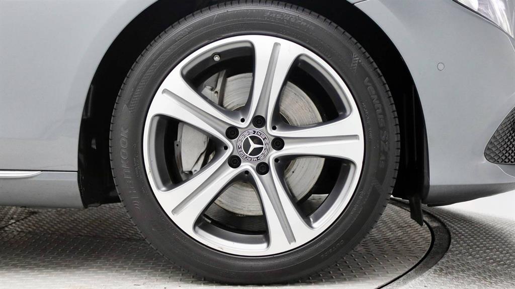 Mercedes Benz E class 2019 Gris - Importación desde Corea - HF Imports Iquique - Foto 7