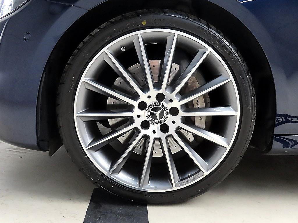 Mercedes Benz E class 2021 Azul - Importación desde Corea - HF Imports Iquique - Foto 19