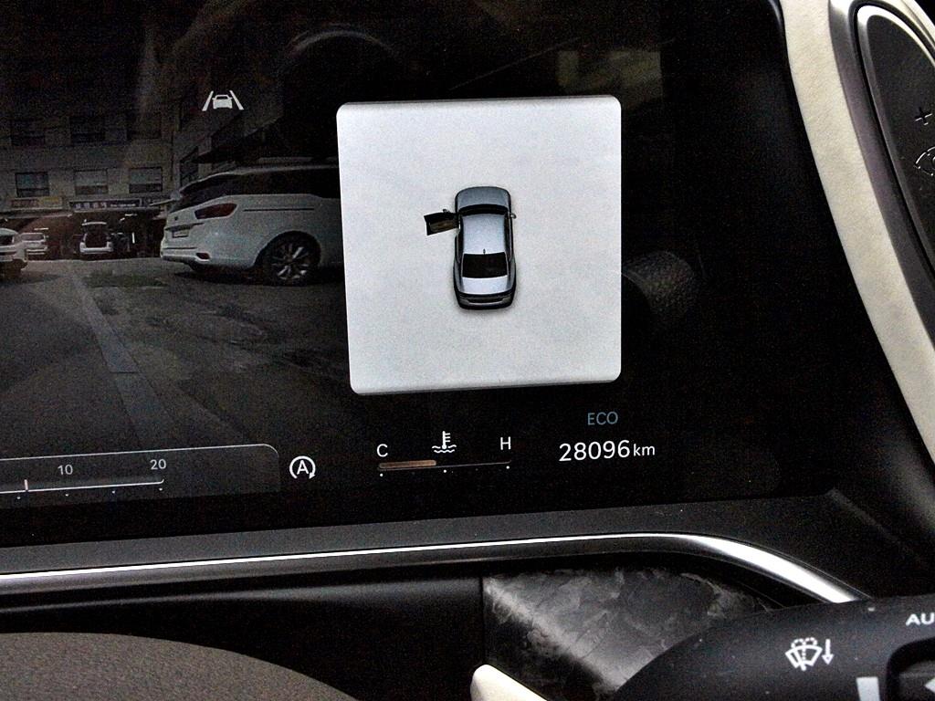 Genesis G90 2022 Blanco - Importación desde Corea - HF Imports Iquique - Foto 9