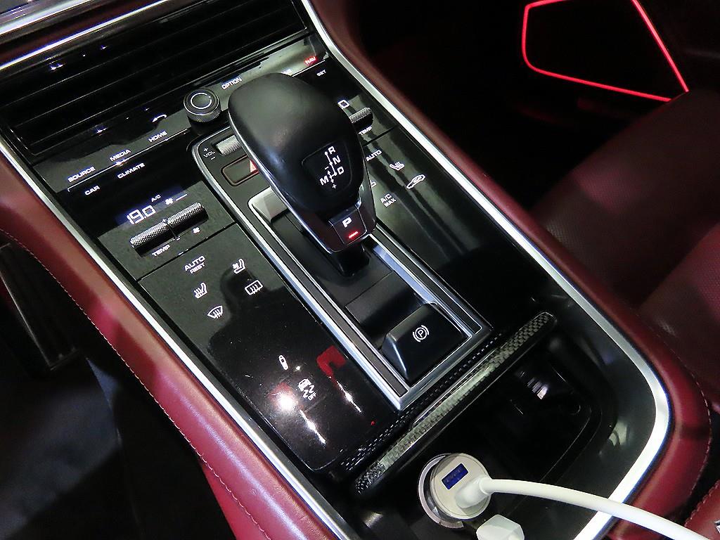Porsche Panamera - Vista 12