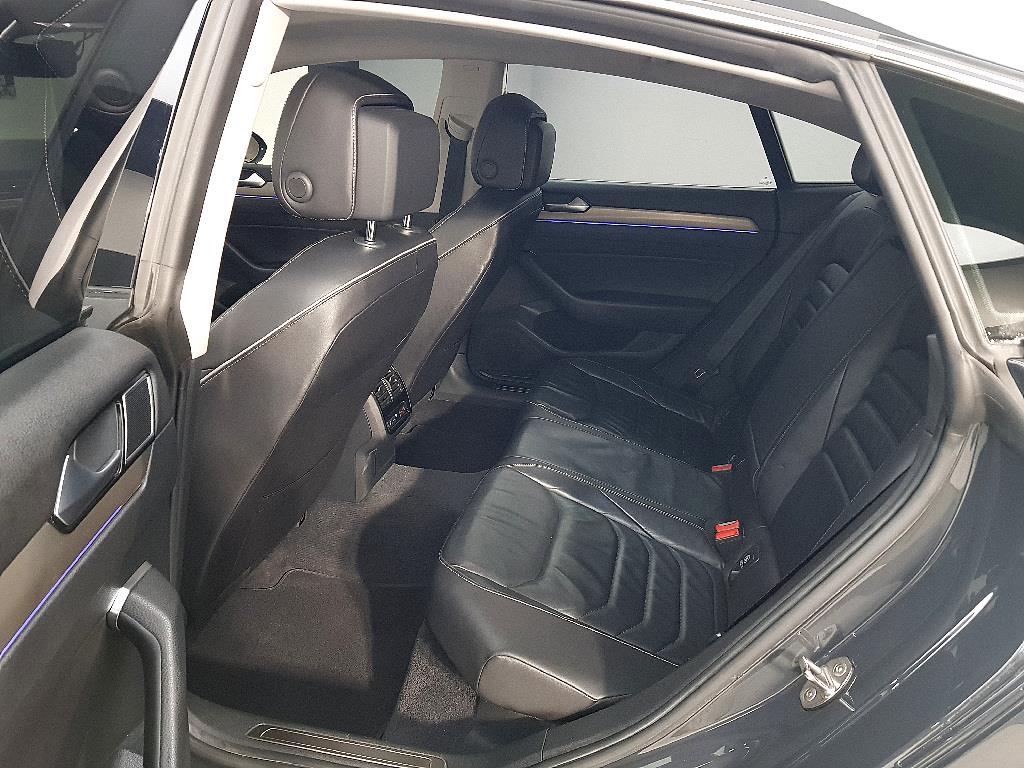 Volkswagen Arteon - Vista 8