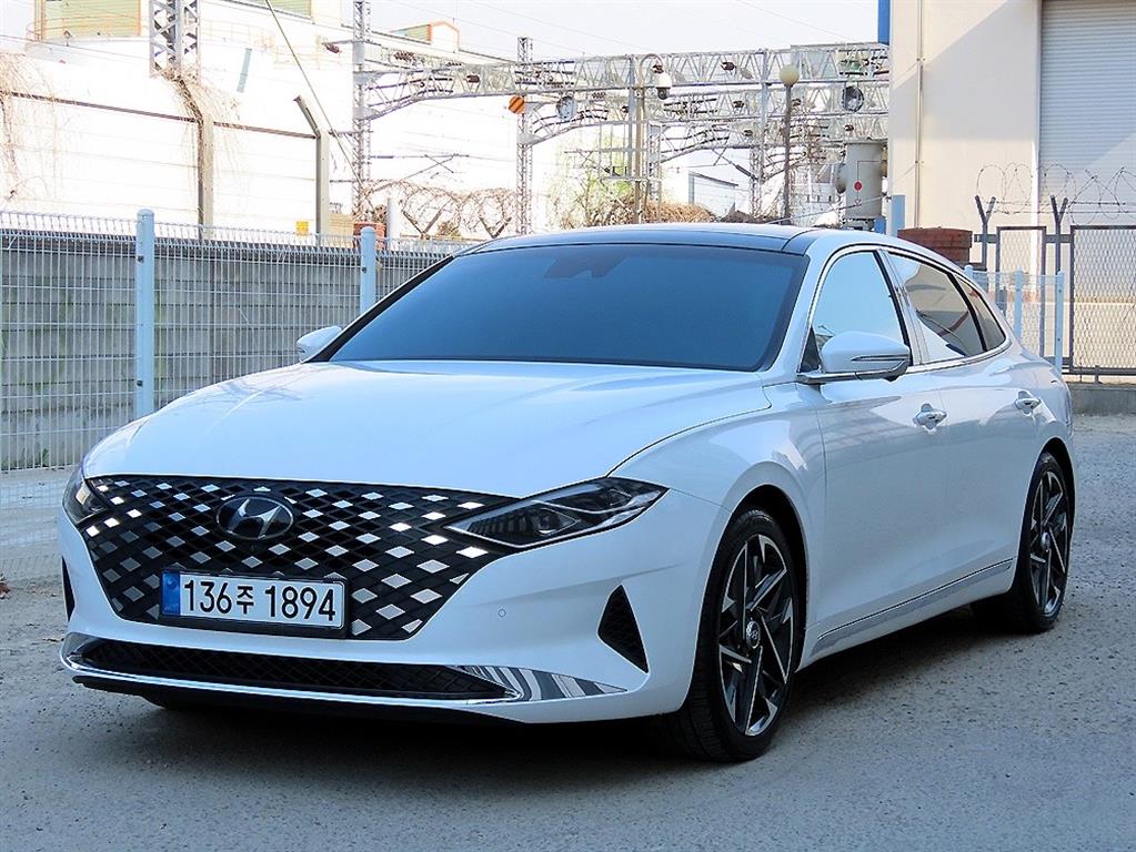 HYUNDAI Grandeur - Vista 2