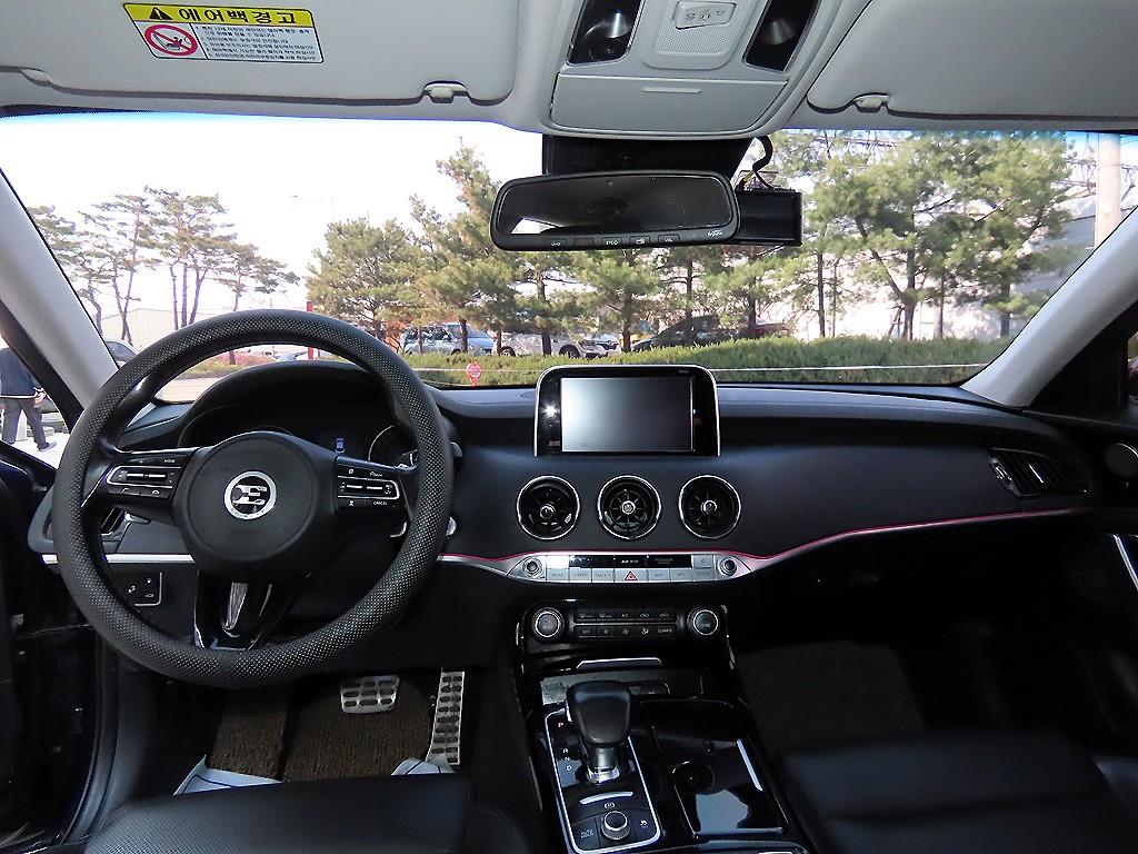 KIA Stinger - Vista 7