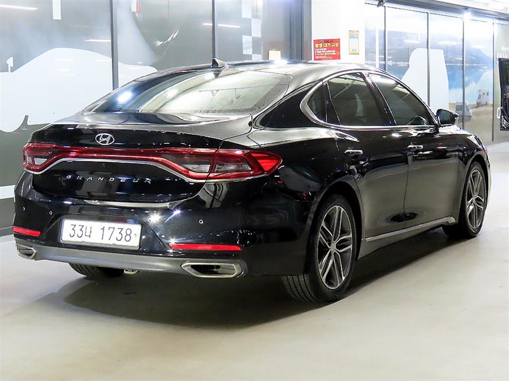 HYUNDAI Grandeur - Vista 4