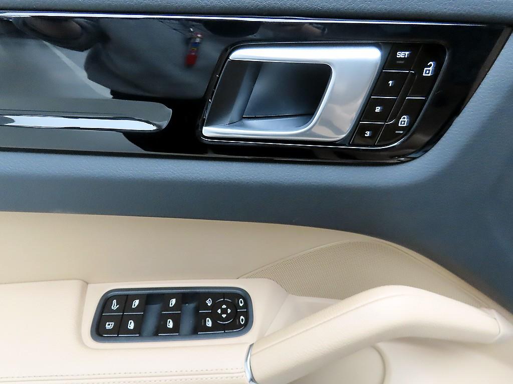 Porsche Cayenne - Vista 11