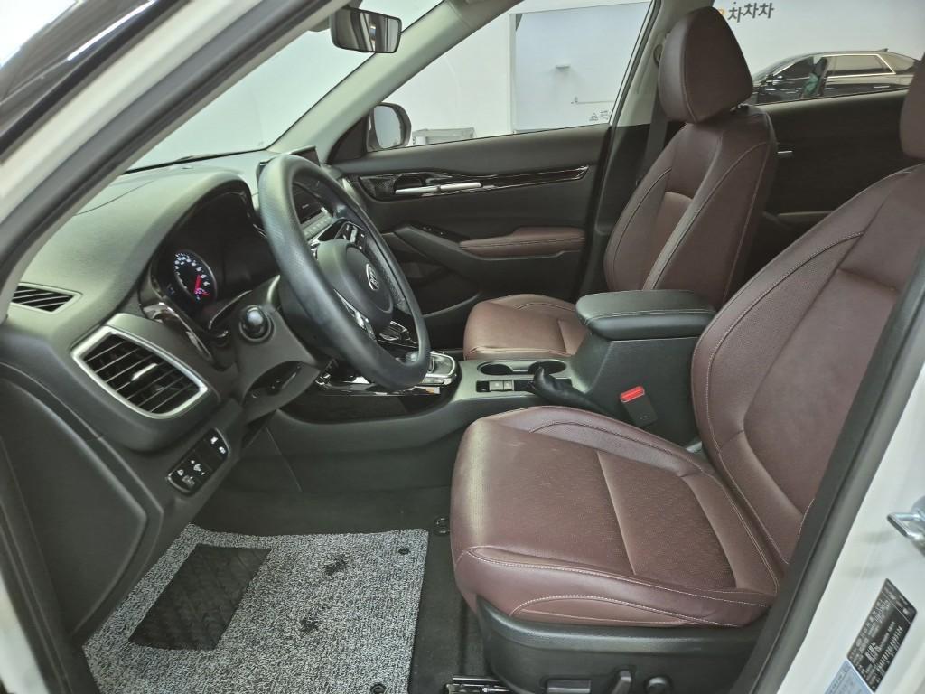 KIA Seltos - Vista 9