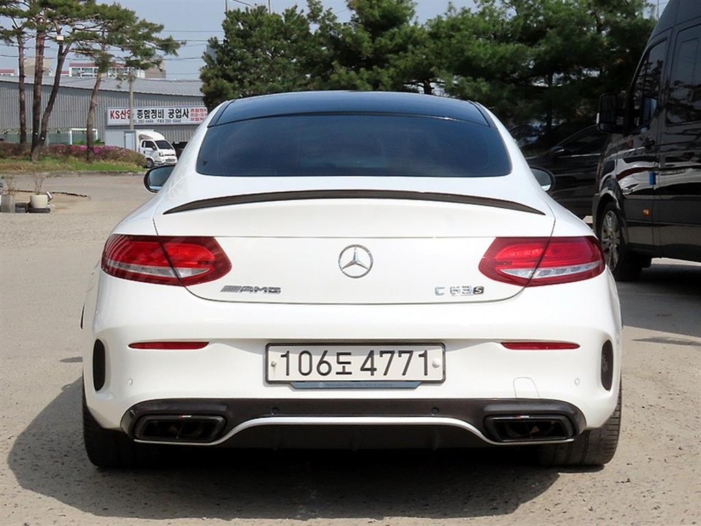 Mercedes Benz C Class - Vista 4