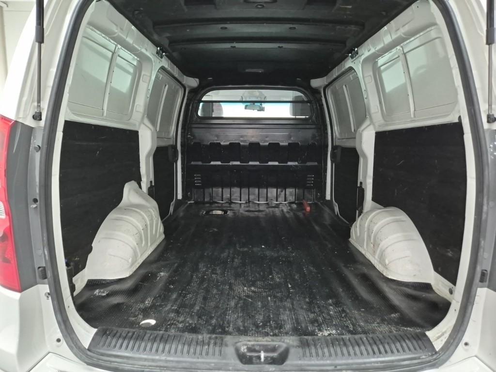 HYUNDAI Starex 2021 Blanco - Importación desde Corea - HF Imports Iquique - Foto 15