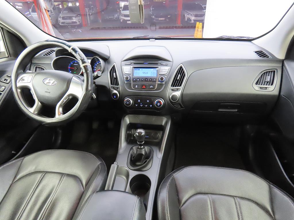 HYUNDAI Tucson - Vista 5
