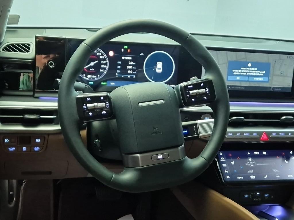 HYUNDAI Grandeur - Vista 9